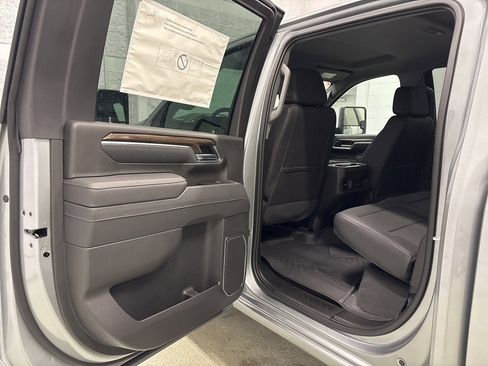 New 2026 Chevrolet Silverado 3500 LT image 31