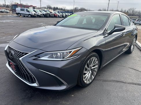 Used 2023 Lexus ES 350 w/ Luxury Package image 7
