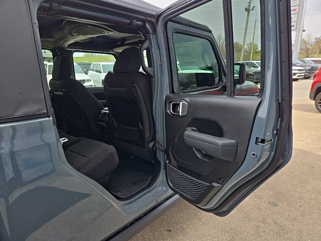 New 2026 Jeep Gladiator Mojave AWD/4WD image 85