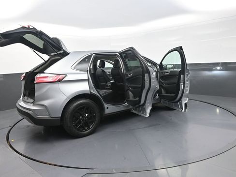 Used 2023 Ford Edge SEL AWD/4WD image 37