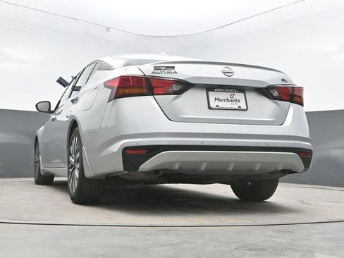 Used 2024 Nissan Altima 2.5 SV FWD image 34