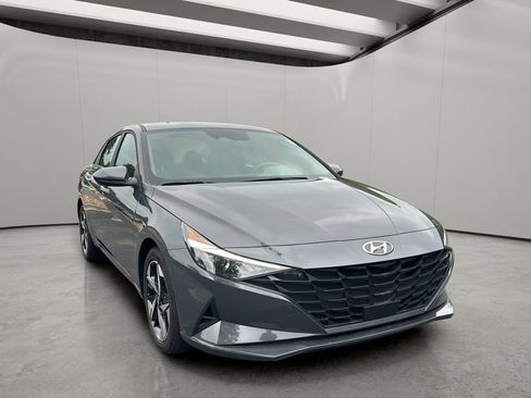 Certified 2023 Hyundai Elantra SEL w/ Convenience Package FWD image 7