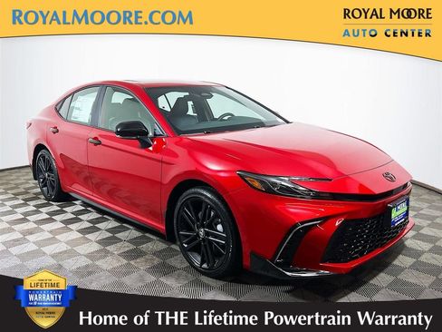 New 2026 Toyota Camry Hybrid AWD/4WD image 1