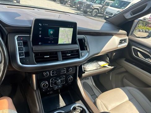 Used 2022 Chevrolet Tahoe Z71 w/ Z71 Off-Road Package AWD/4WD image 26