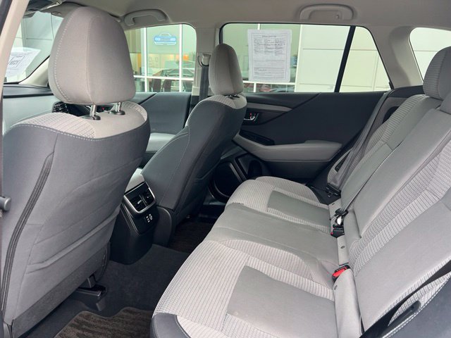 Used 2024 Subaru Outback Premium AWD/4WD image 18