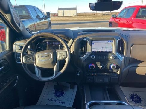 Used 2023 GMC Sierra 2500 Denali w/ Denali Ultimate Package image 14