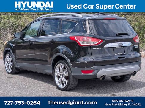 Used 2015 Ford Escape Titanium w/ Equipment Group 301A FWD image 3