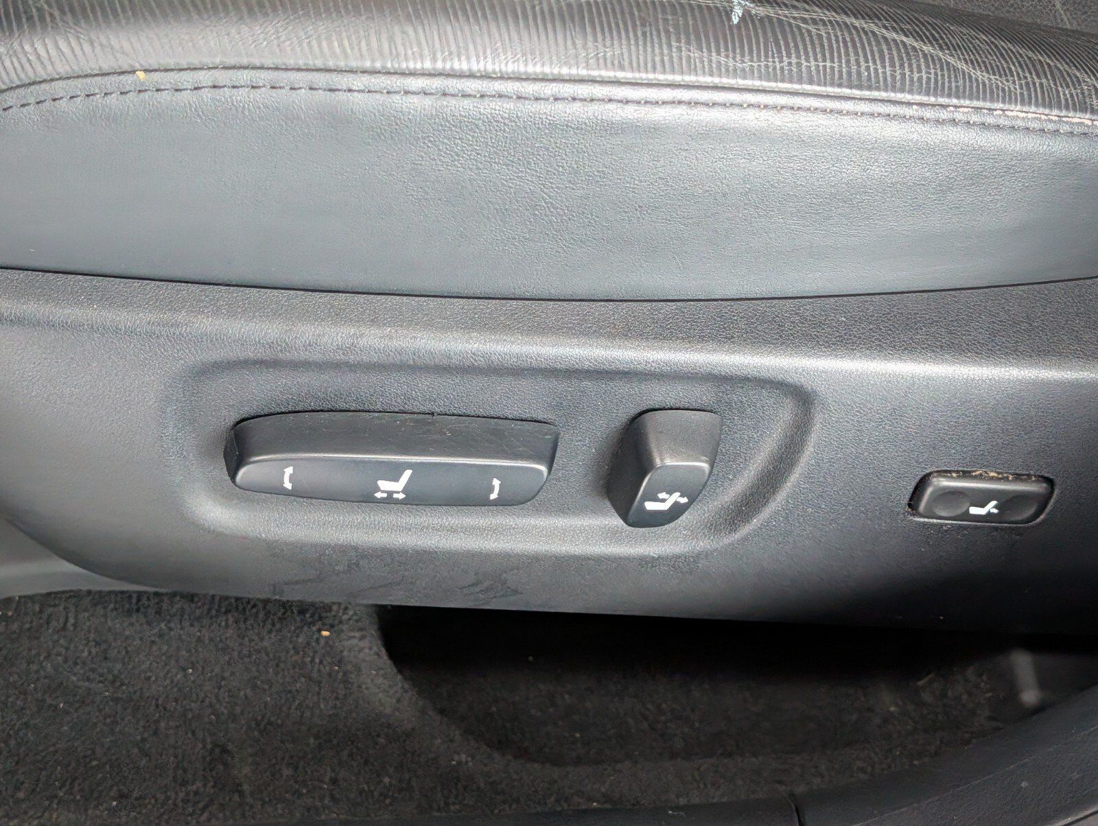 Used 2010 Lexus HS 250h w/ Preferred Accessory Package FWD image 10