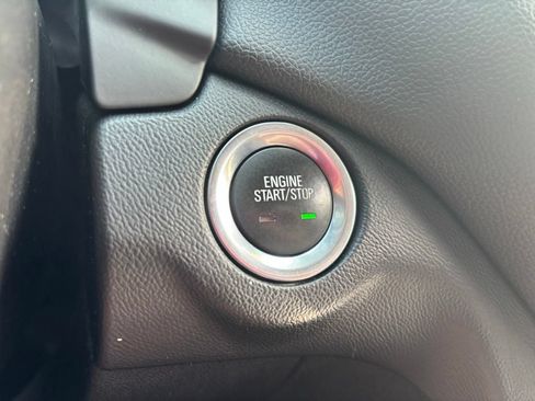 Used 2020 Chevrolet Equinox LT AWD/4WD image 29