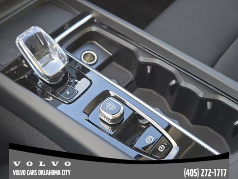 New 2026 Volvo XC60 B5 Plus w/ Protection Package Premier AWD/4WD image 19