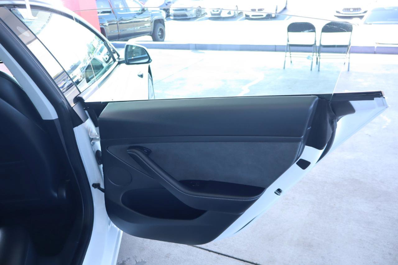 Used 2023 Tesla Model 3 Standard Range RWD image 28