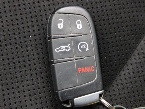 Used 2016 Dodge Charger R/T Scat Pack w/ Technology Group image 43