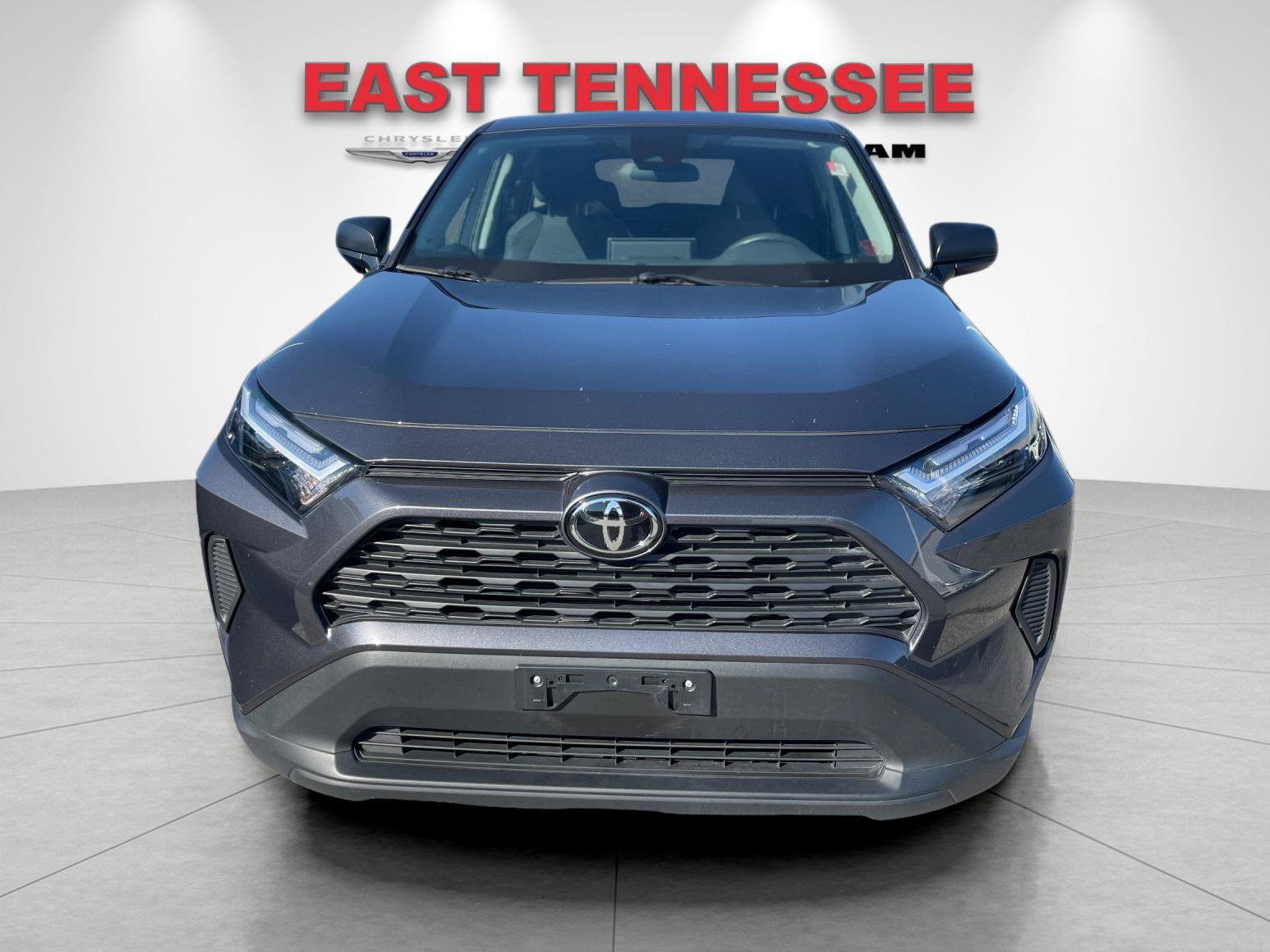 Used 2025 Toyota RAV4 LE AWD/4WD image 9