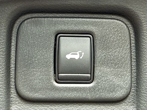 Used 2024 Nissan Murano Platinum w/ Cargo Package image 13