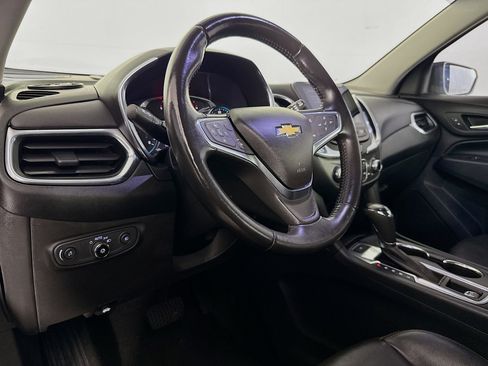 Used 2020 Chevrolet Equinox LT w/ Sport Edition FWD image 21
