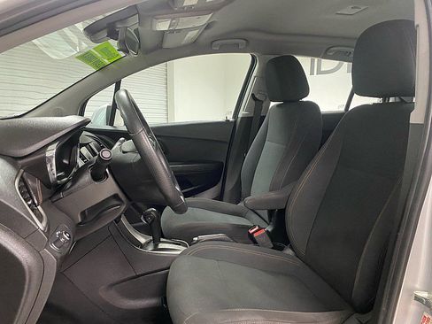 Used 2018 Chevrolet Trax LS image 10