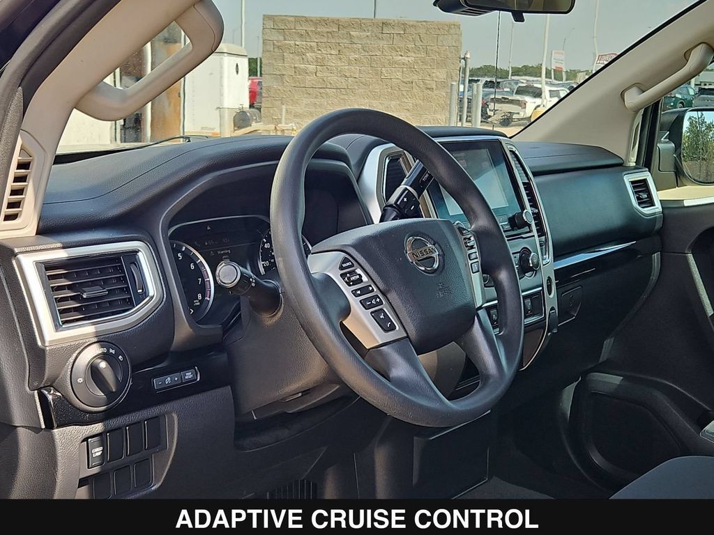 Used 2021 Nissan Titan SV RWD image 7