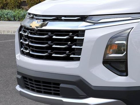 New 2027 Chevrolet Equinox LT FWD image 13