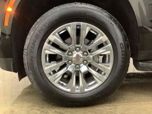 Used 2025 GMC Yukon Denali AWD/4WD image 27