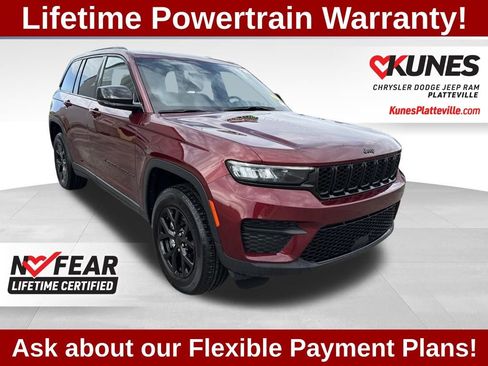 Used 2024 Jeep Grand Cherokee Altitude AWD/4WD image 1