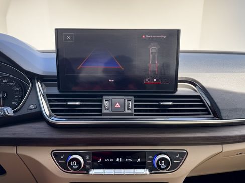 Certified 2023 Audi Q5 2.0T Premium w/ Convenience Package AWD/4WD image 24