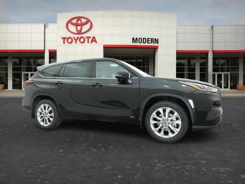 New 2026 Toyota Highlander Limited image 21
