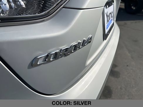 Used 2024 Toyota Corolla LE image 5