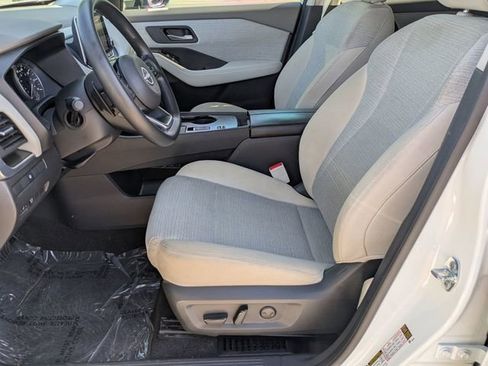 Certified 2023 Nissan Rogue SV FWD image 13
