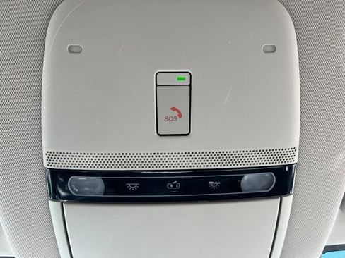 Used 2024 Nissan Ariya FWD image 24