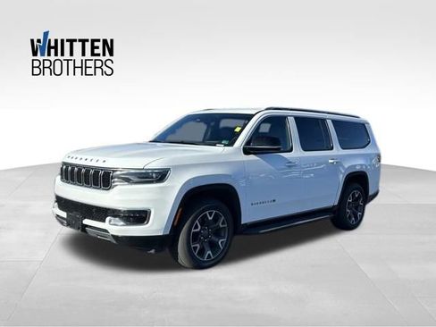 Used 2024 Jeep Wagoneer L Series III w/ Flexible Seating Group image 1