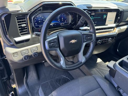 Used 2023 Chevrolet Silverado 1500 LT w/ Protection Package image 18