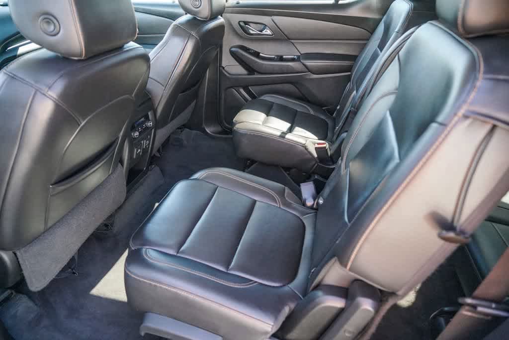Used 2020 Chevrolet Traverse RS FWD image 17