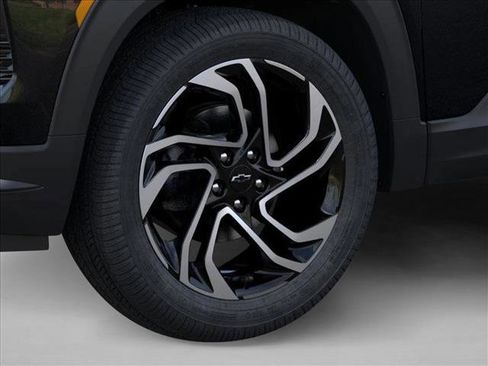 New 2025 Chevrolet TrailBlazer RS w/ Convenience Package image 9