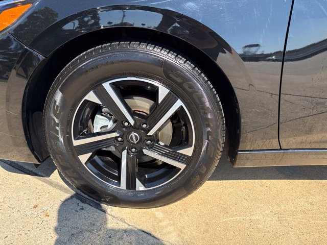 Used 2024 Nissan Sentra SV FWD image 4