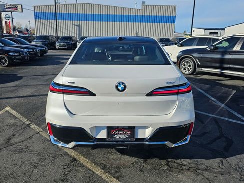 Used 2024 BMW 740i xDrive image 6