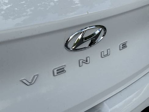 New 2026 Hyundai Venue SEL FWD image 10