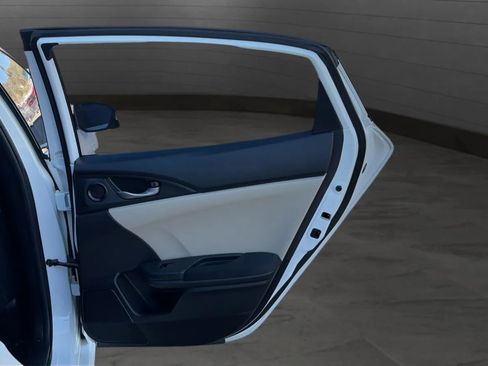 Used 2018 Honda Civic EX image 47