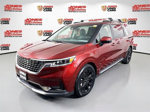 Used 2024 Kia Carnival SX Prestige image 15