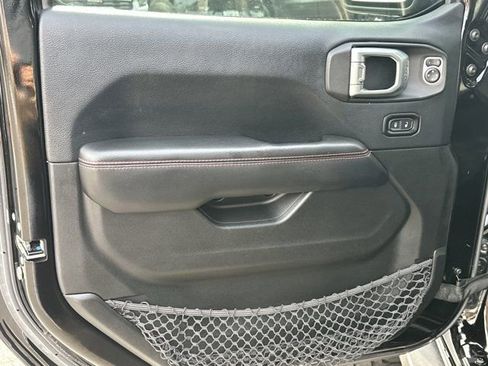 Used 2018 Jeep Wrangler Unlimited Rubicon w/ Dual Top Group image 13