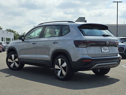New 2025 Volkswagen Taos S image 32