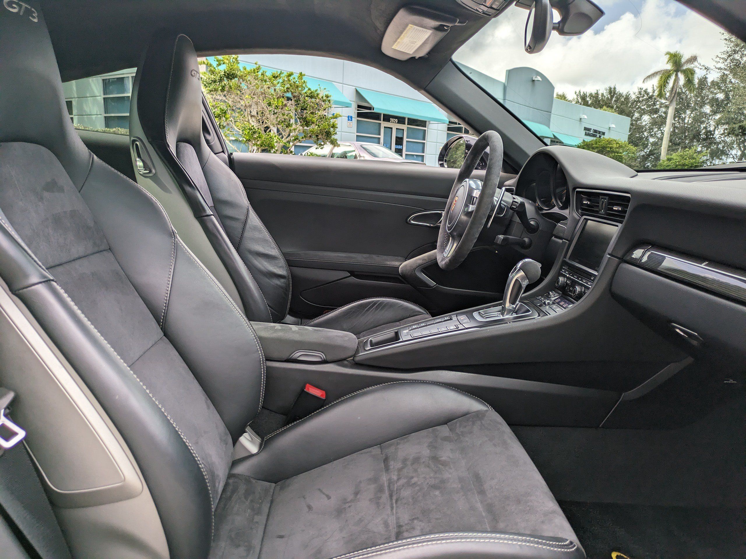 Used 2015 Porsche 911 GT3 RWD image 16