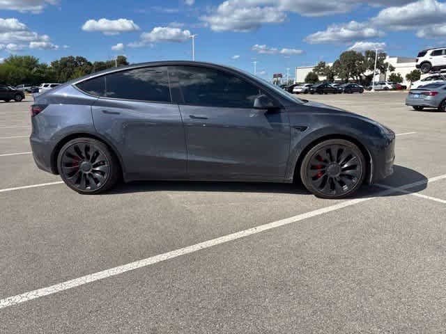 Used 2022 Tesla Model Y Performance AWD/4WD image 6