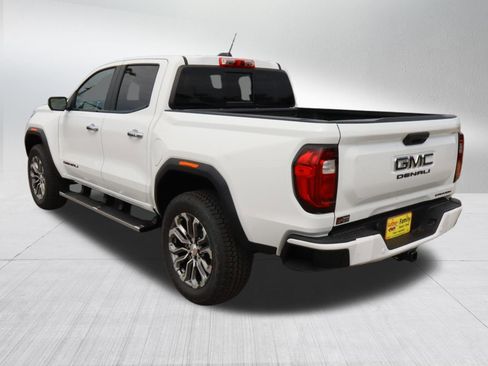 New 2026 GMC Canyon Denali w/ LPO, Black Badging Package AWD/4WD image 5