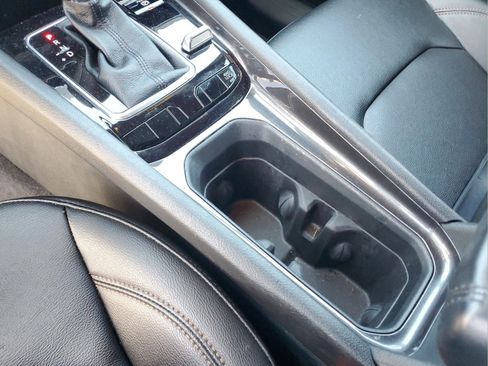 Certified 2024 Jeep Compass Latitude image 28