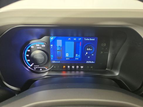 Used 2023 Ford Bronco Wildtrak image 17