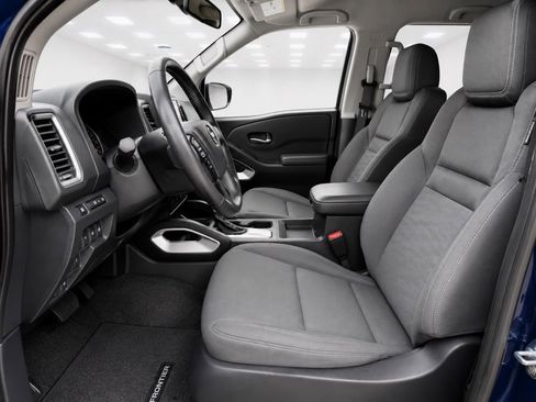 Used 2022 Nissan Frontier SV AWD/4WD image 15