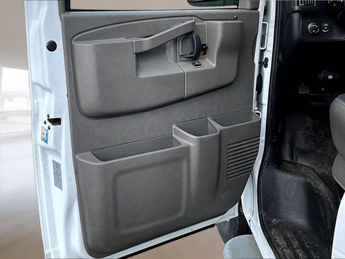 Used 2024 Chevrolet Express 2500 w/ Driver Convenience Package RWD image 17