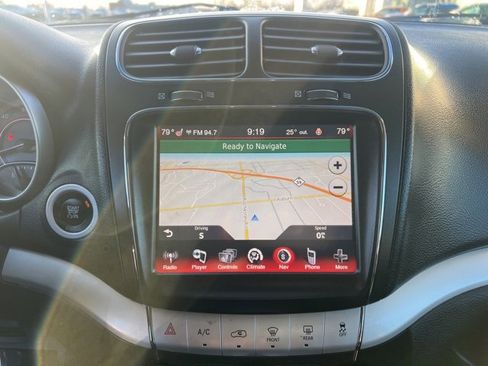 Used 2015 Dodge Journey R/T w/ Flexible Seating Group image 28