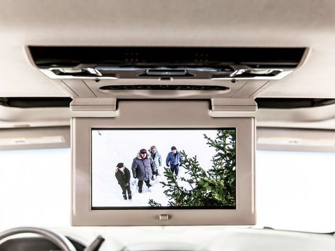 Used 2019 Chevrolet Tahoe Premier AWD/4WD image 16