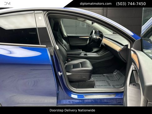 Used 2023 Tesla Model Y Long Range image 19